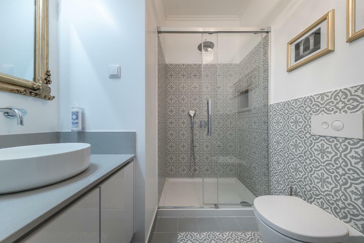 Style And Comfort In Downtown Lejlighed Lisboa